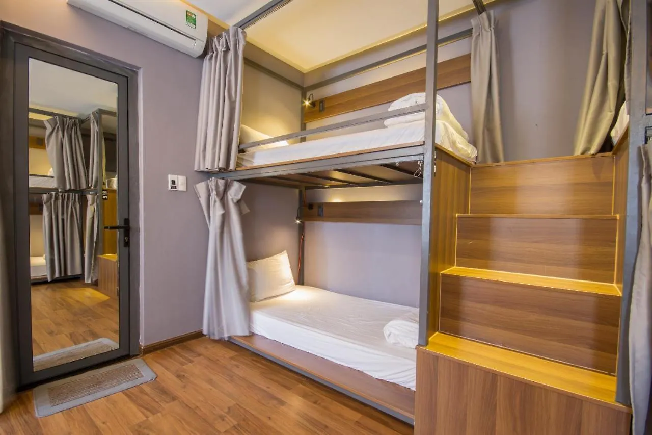 Light House Hostel Da Nang