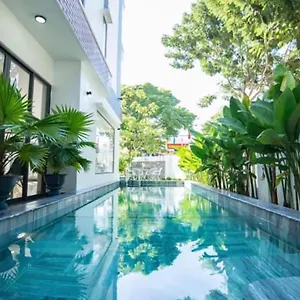 https://villa-thang-1.hotelsofhoian.com